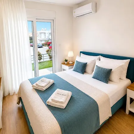 Pool Access Danai 15,1 Apartament