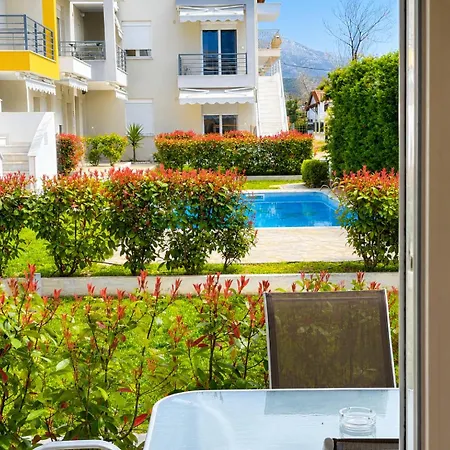 Pool Access Danai 15,1 Apartment Ofrínion